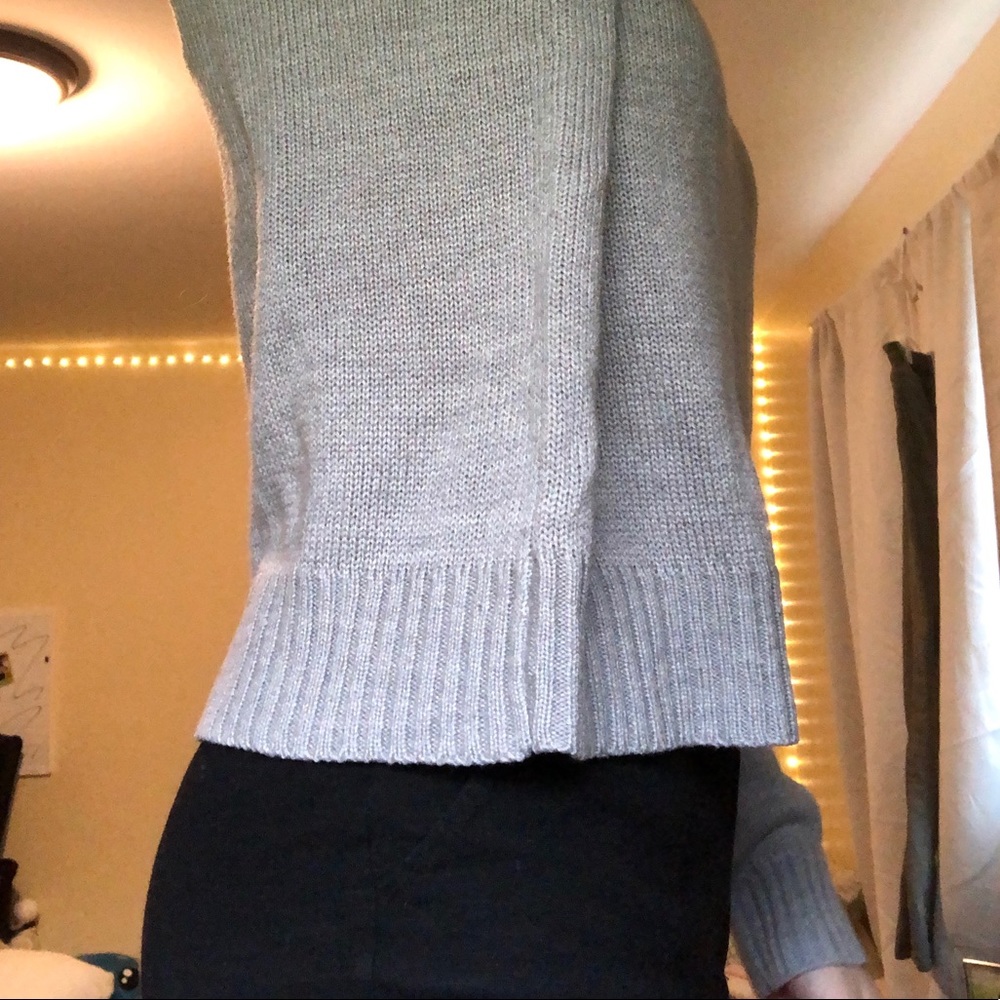 Basic grey knit crew neck sweater - Picture 2 of 3